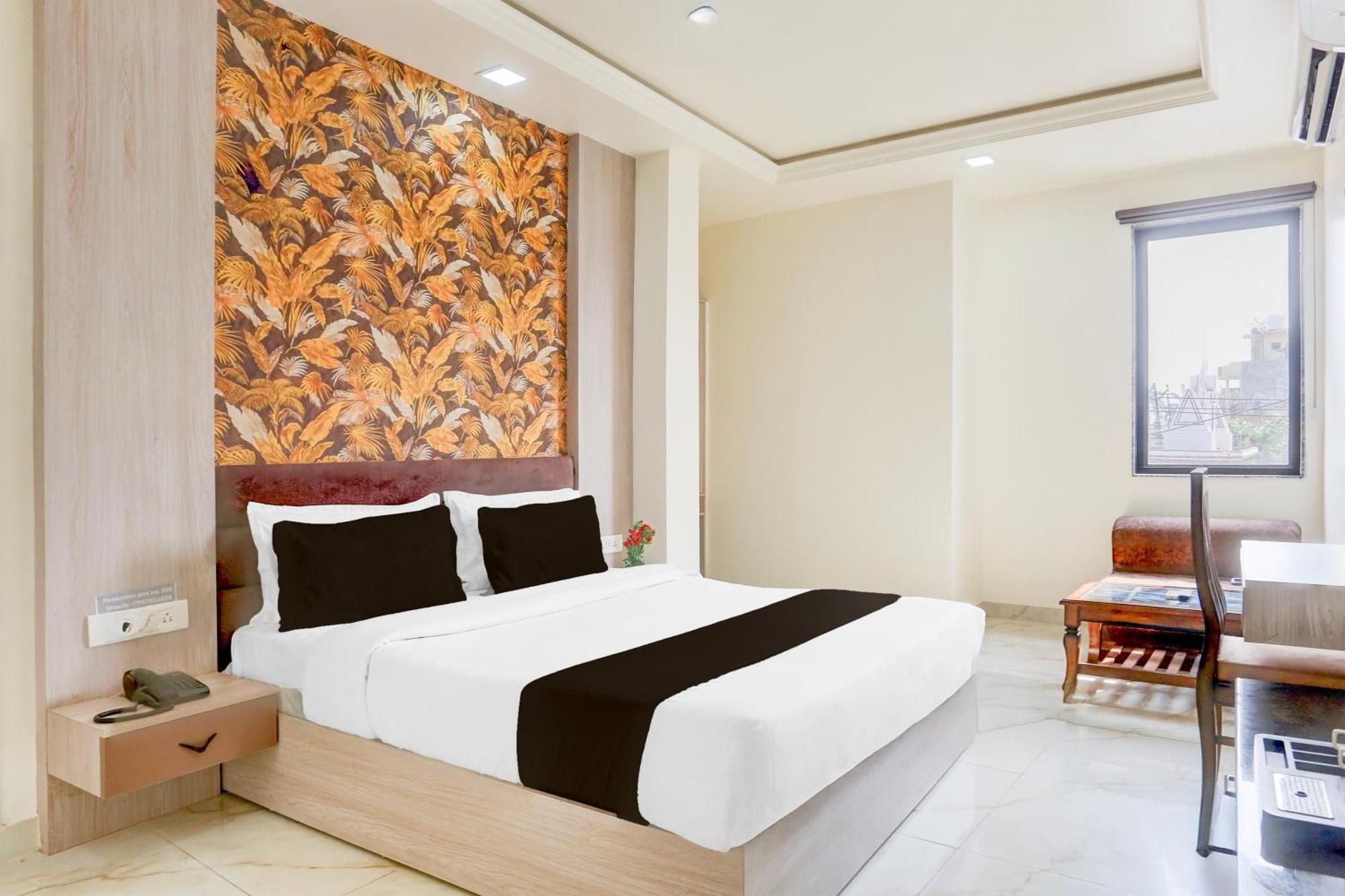 Hotel Collection O The Vidya Grand à Rudrapur Extérieur photo